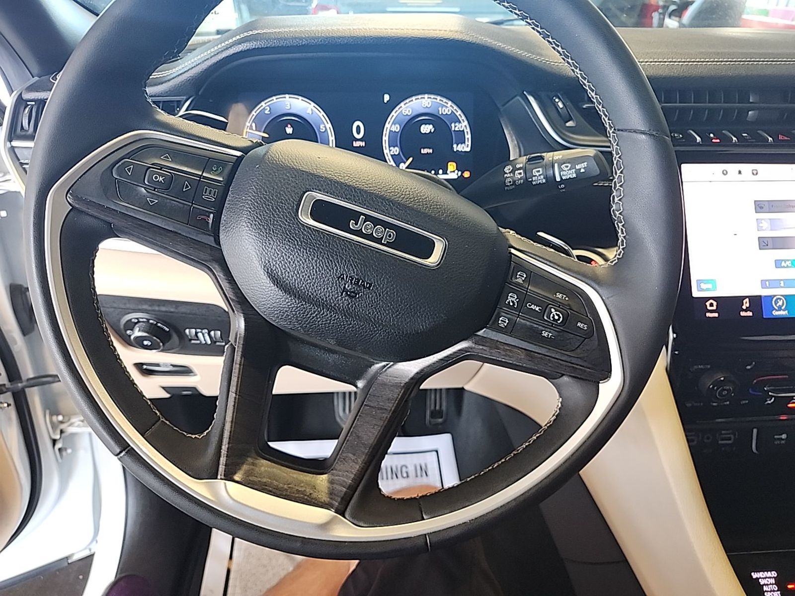 2024 Jeep Grand Cherokee  Limited AWD