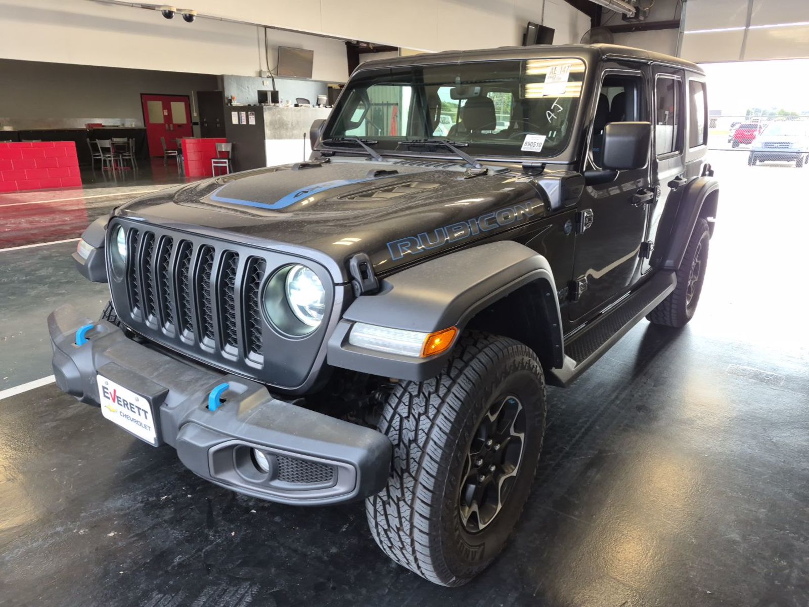 2023 Jeep Wrangler   AWD