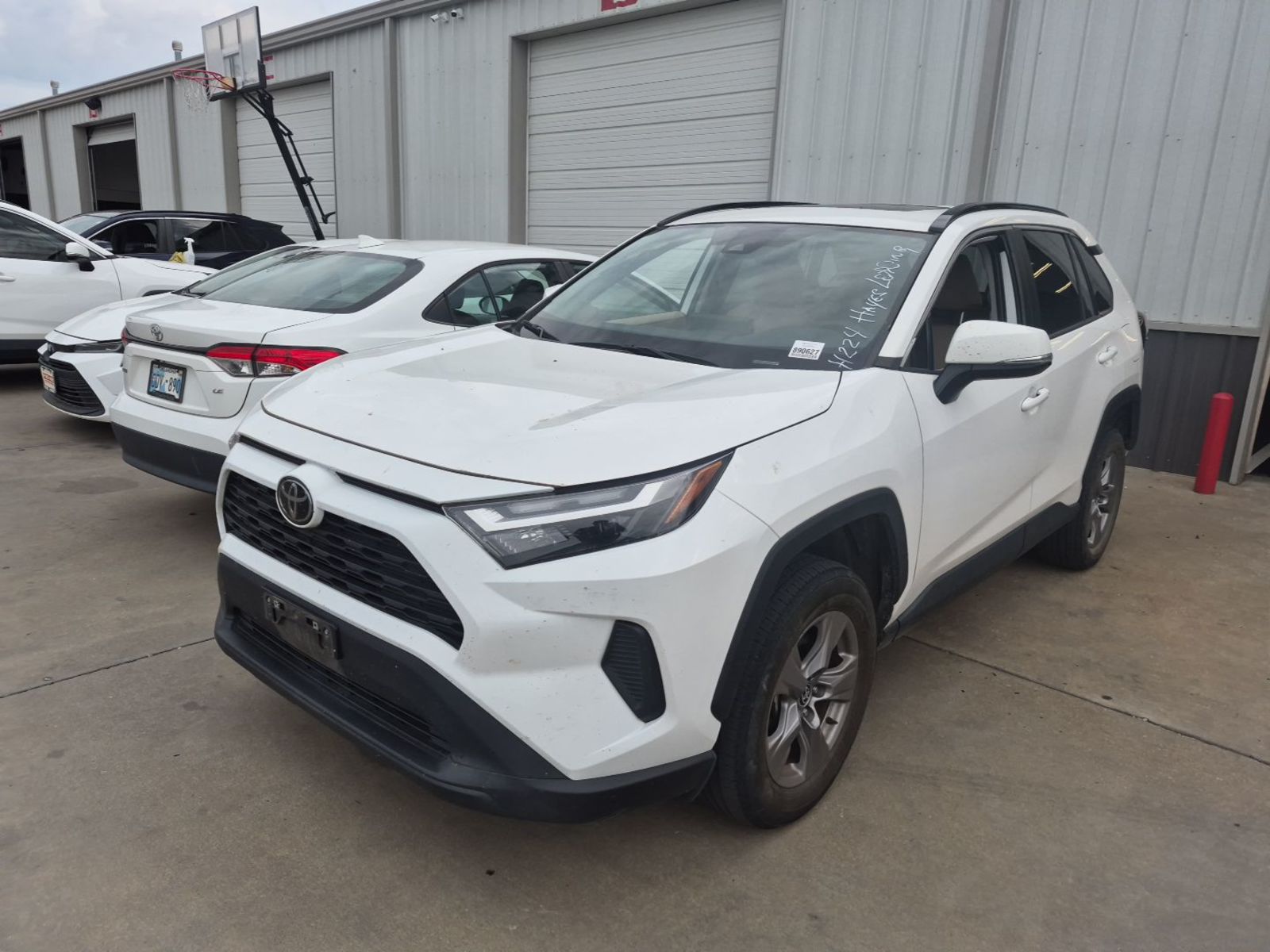 2023 Toyota RAV4  XLE FWD