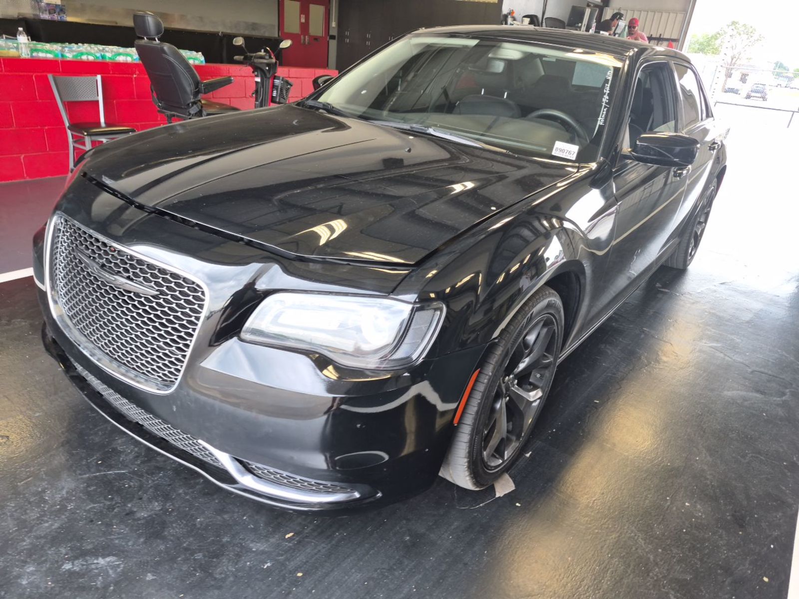 2023 Chrysler 300  Touring RWD