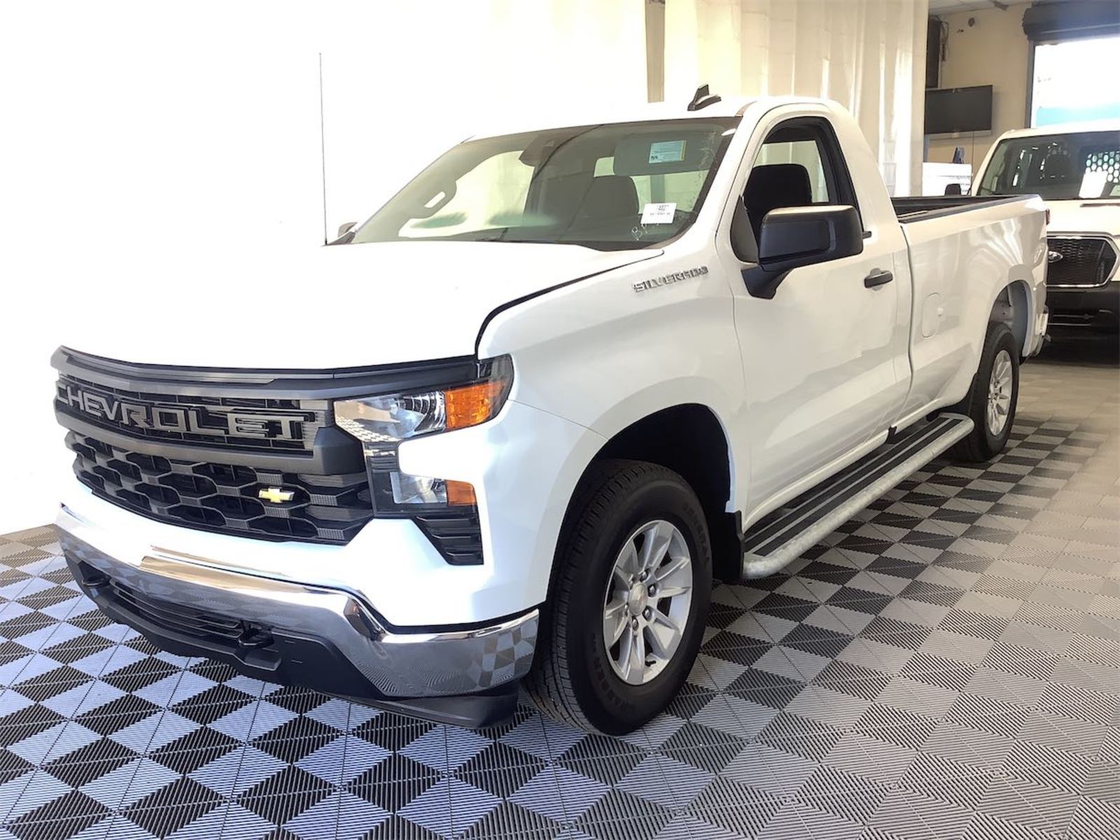 2025 Chevrolet Silverado 1500   RWD