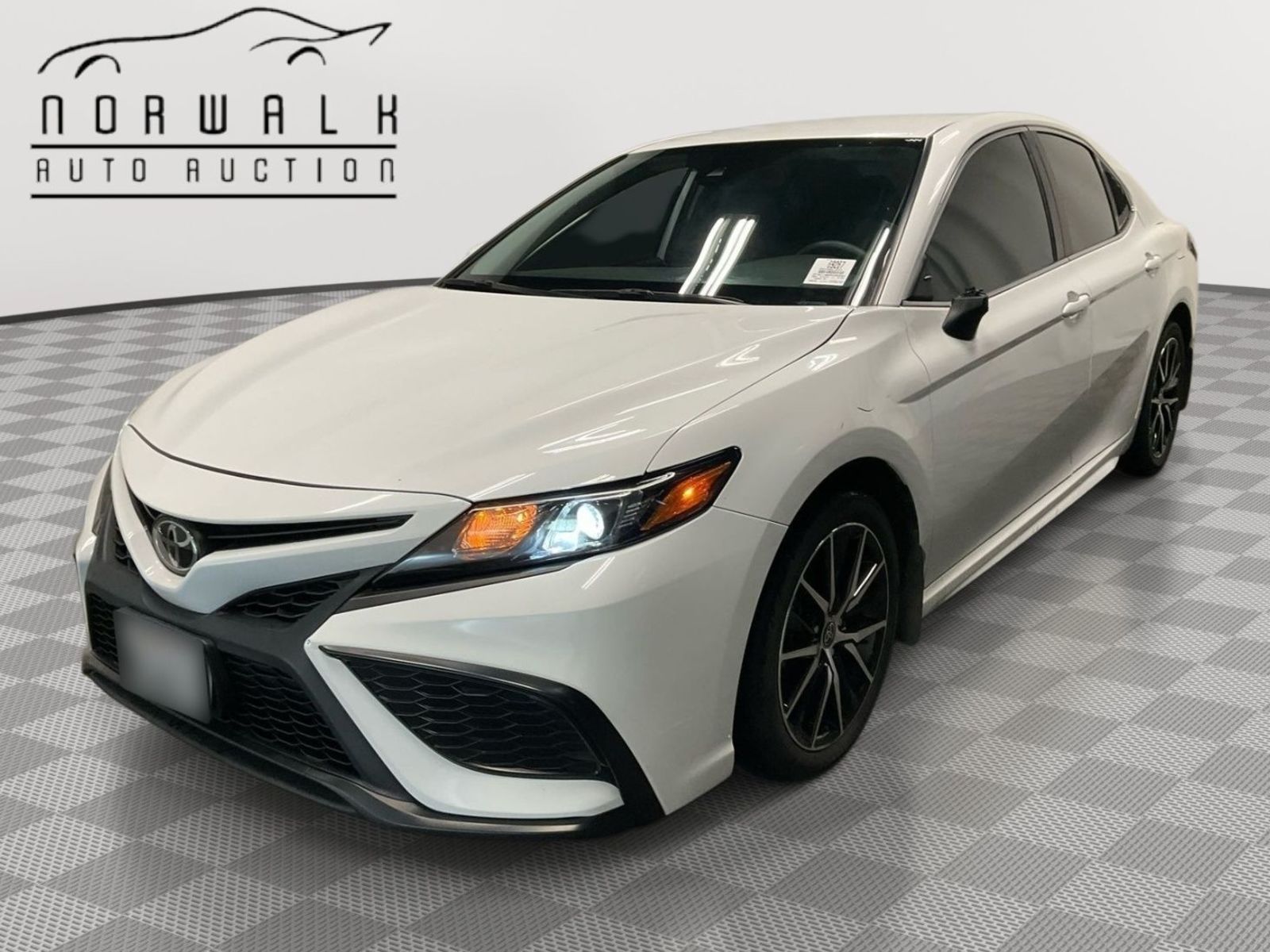 2024 Toyota Camry  SE FWD