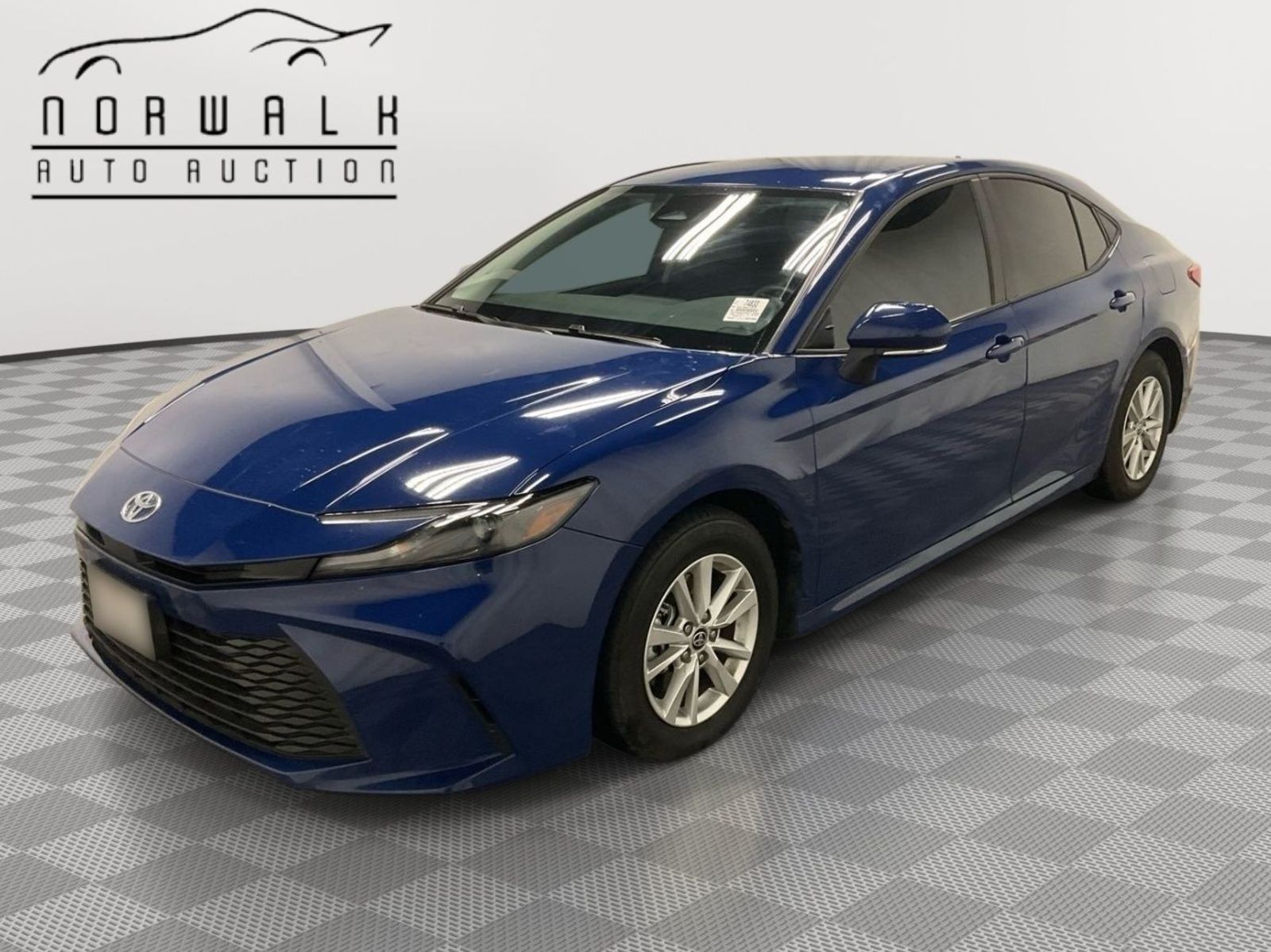 2025 Toyota Camry   FWD