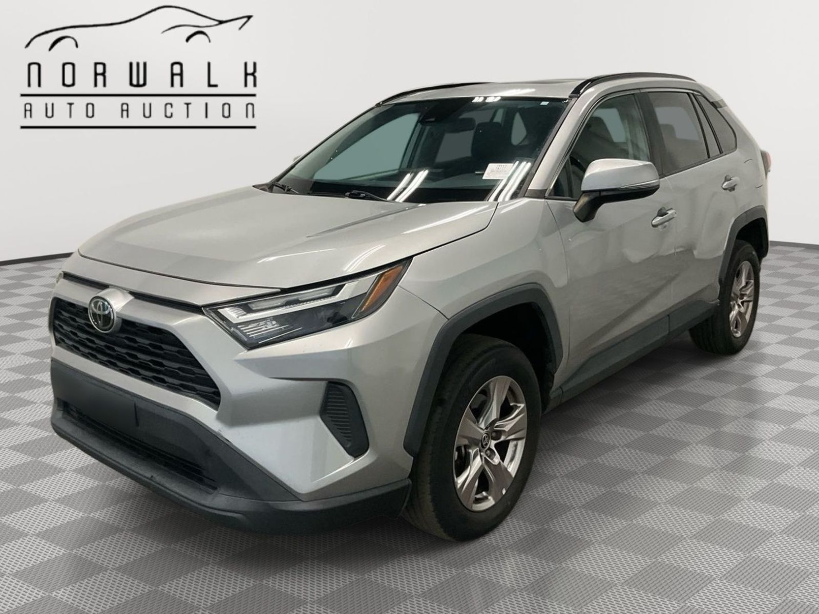 2022 Toyota RAV4  XLE FWD