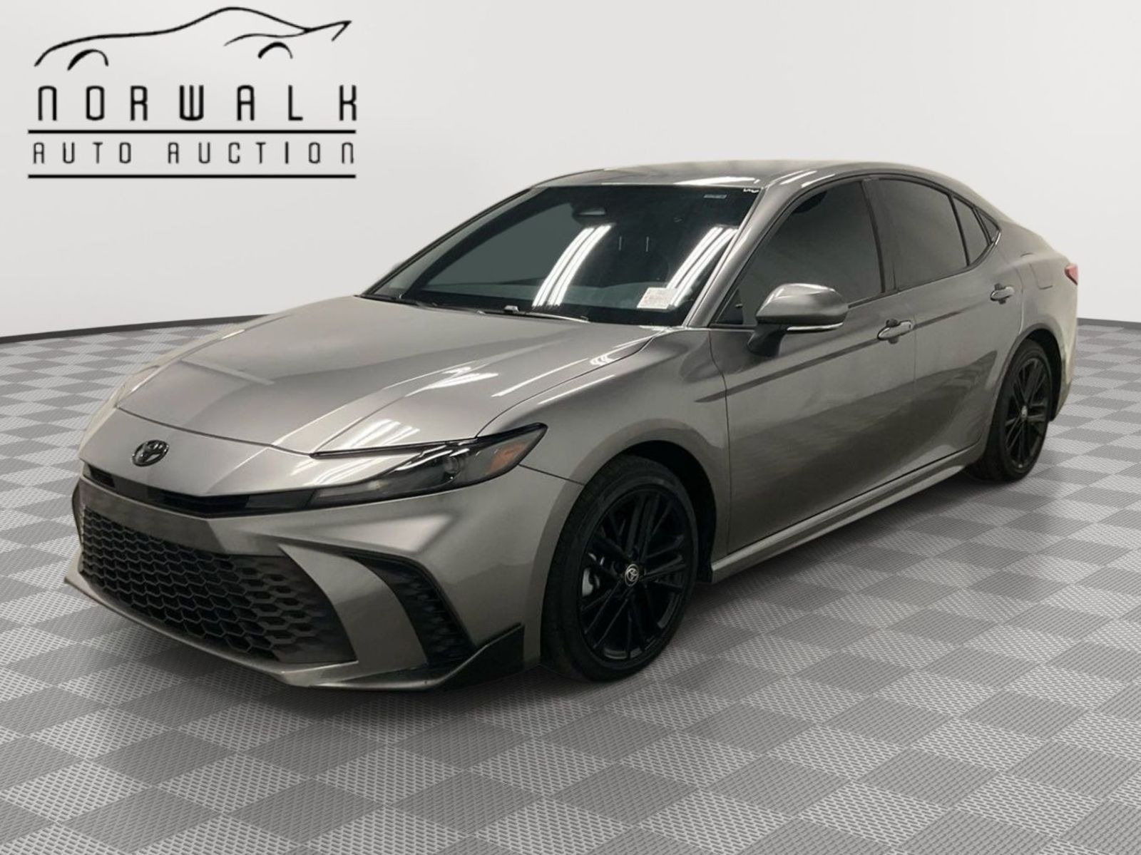 2025 Toyota Camry   FWD