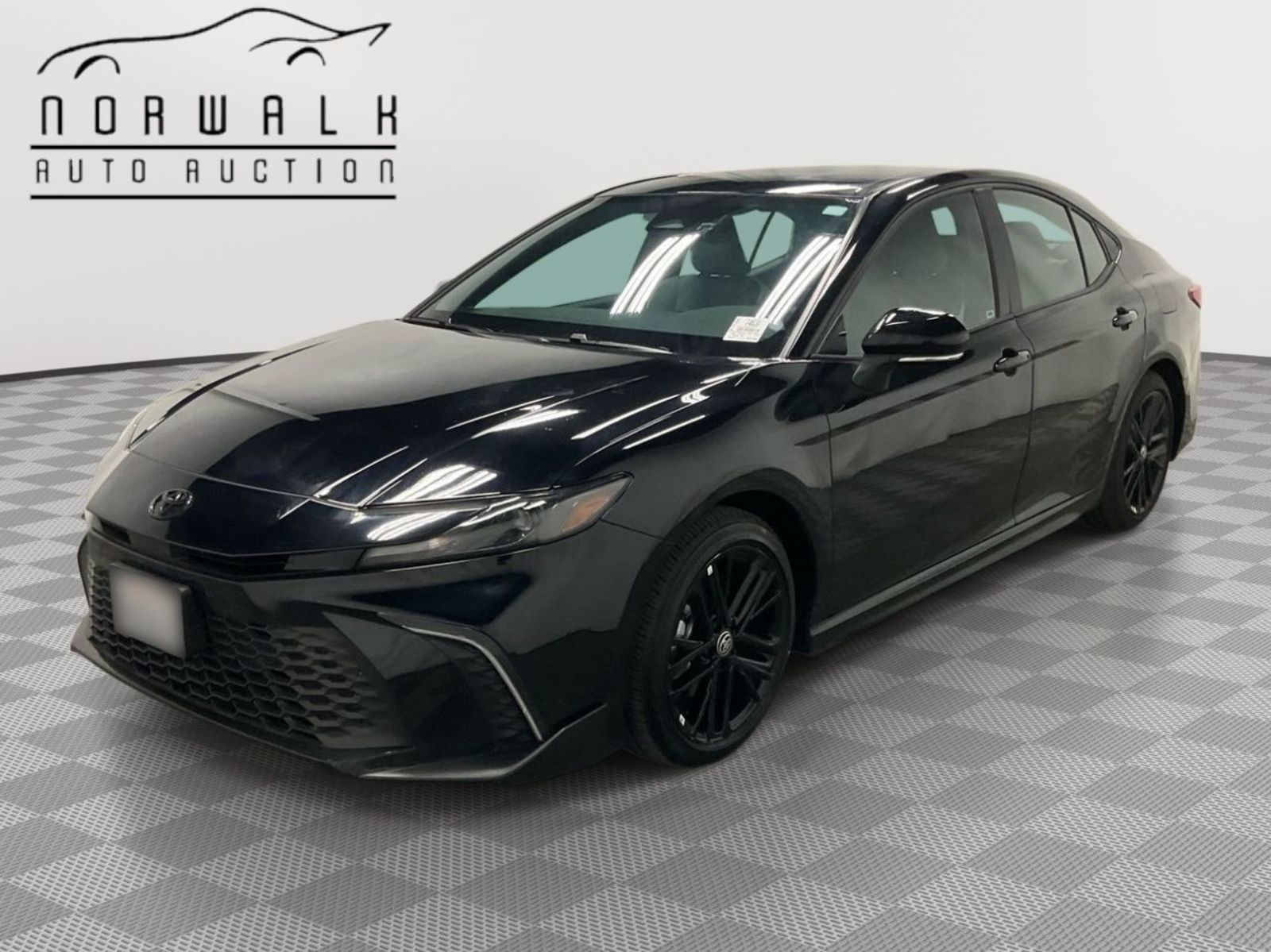 2025 Toyota Camry   FWD
