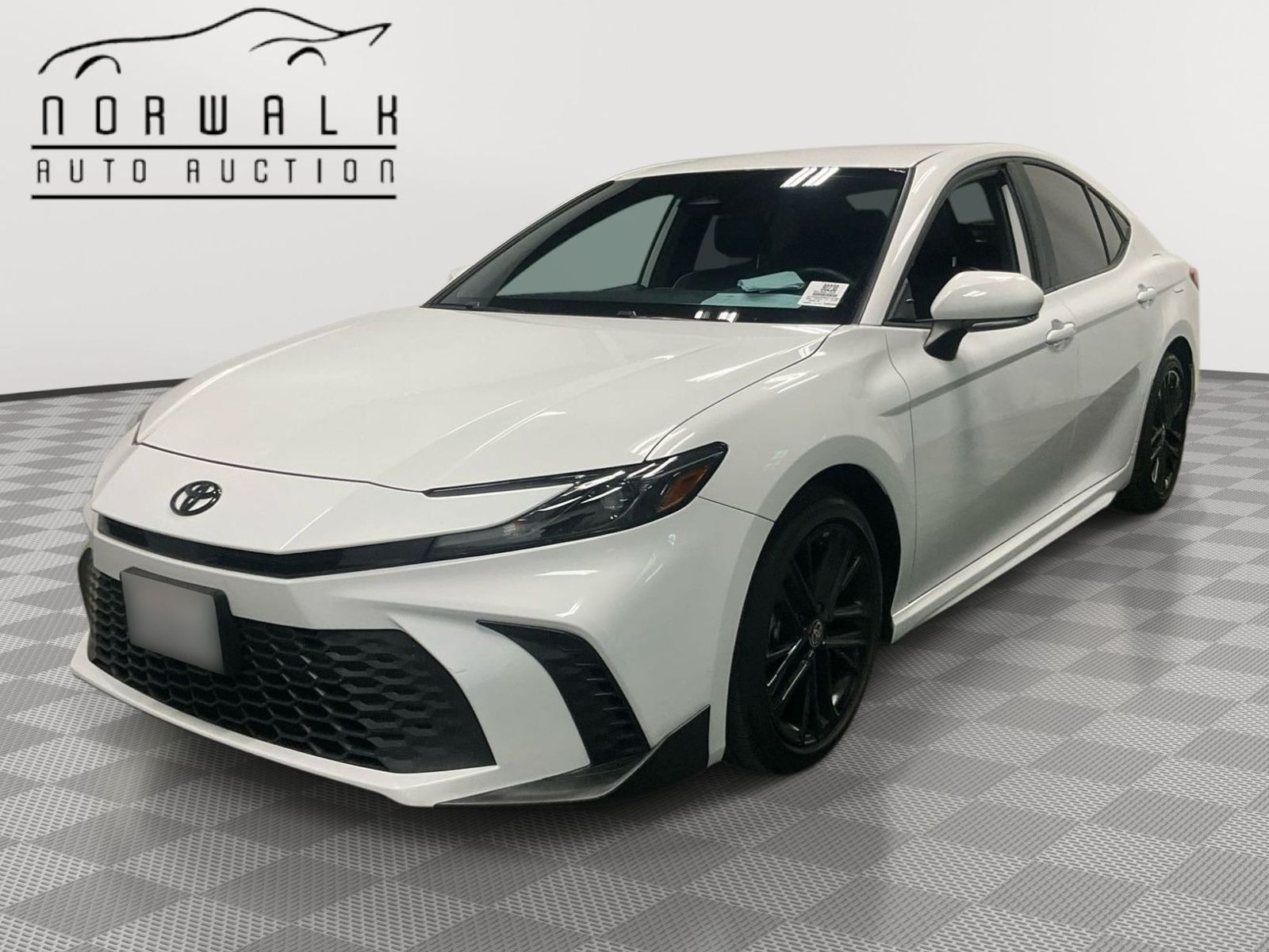 2025 Toyota Camry   FWD