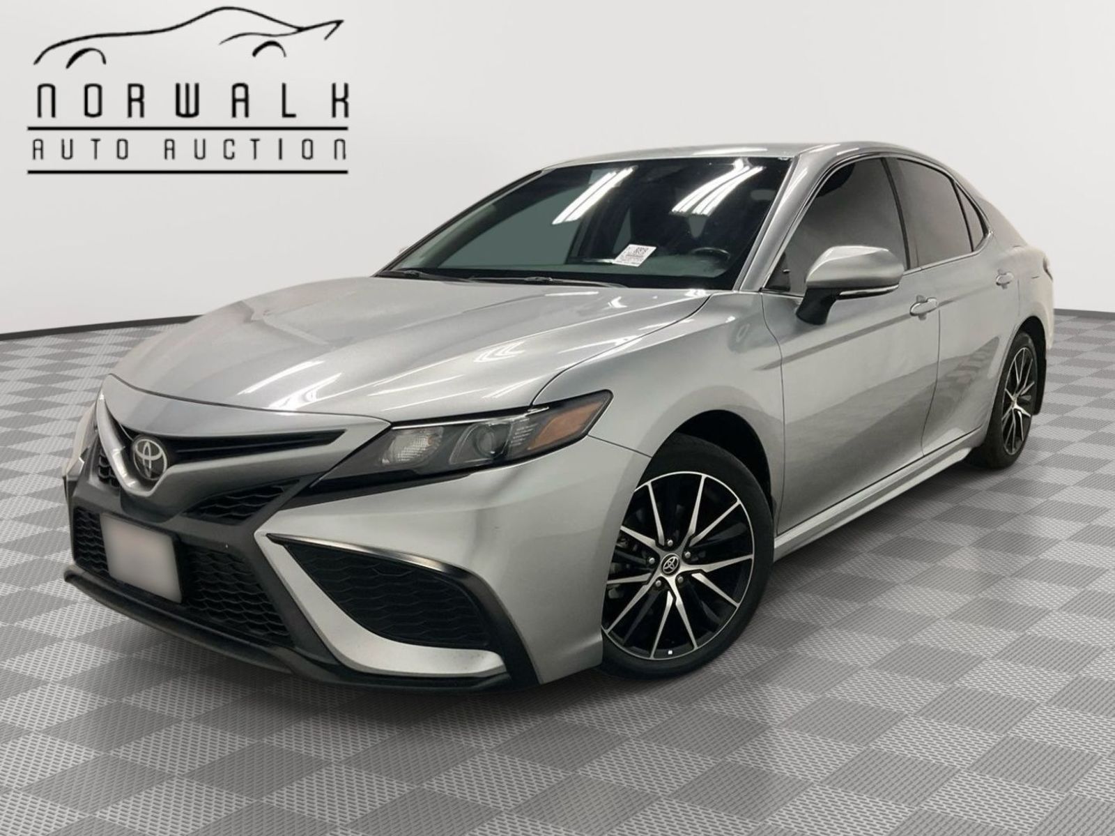 2024 Toyota Camry  SE FWD