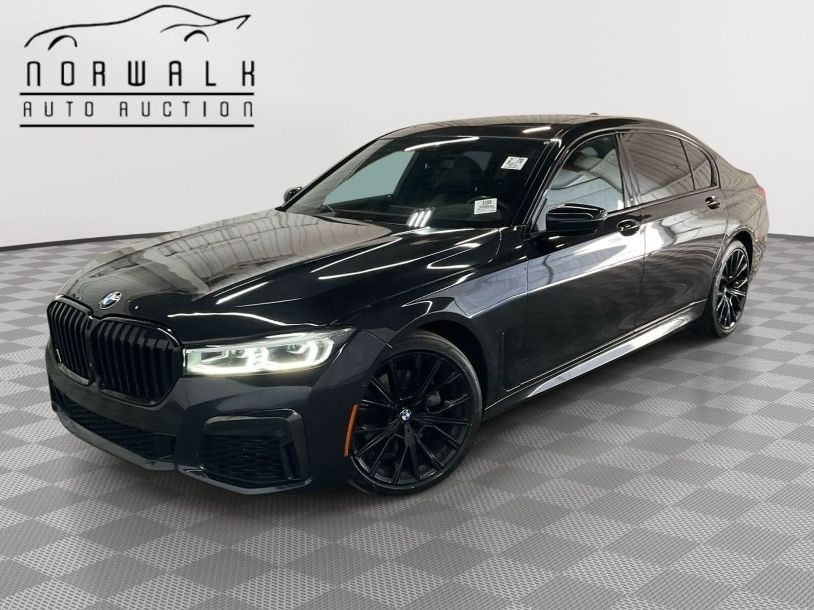 2022 BMW 7-Series  740i RWD