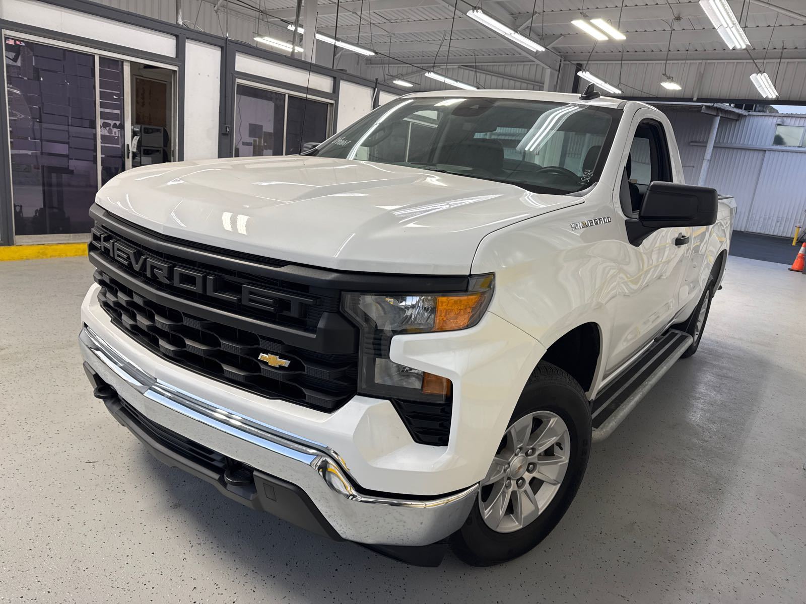 2025 Chevrolet Silverado 1500   RWD