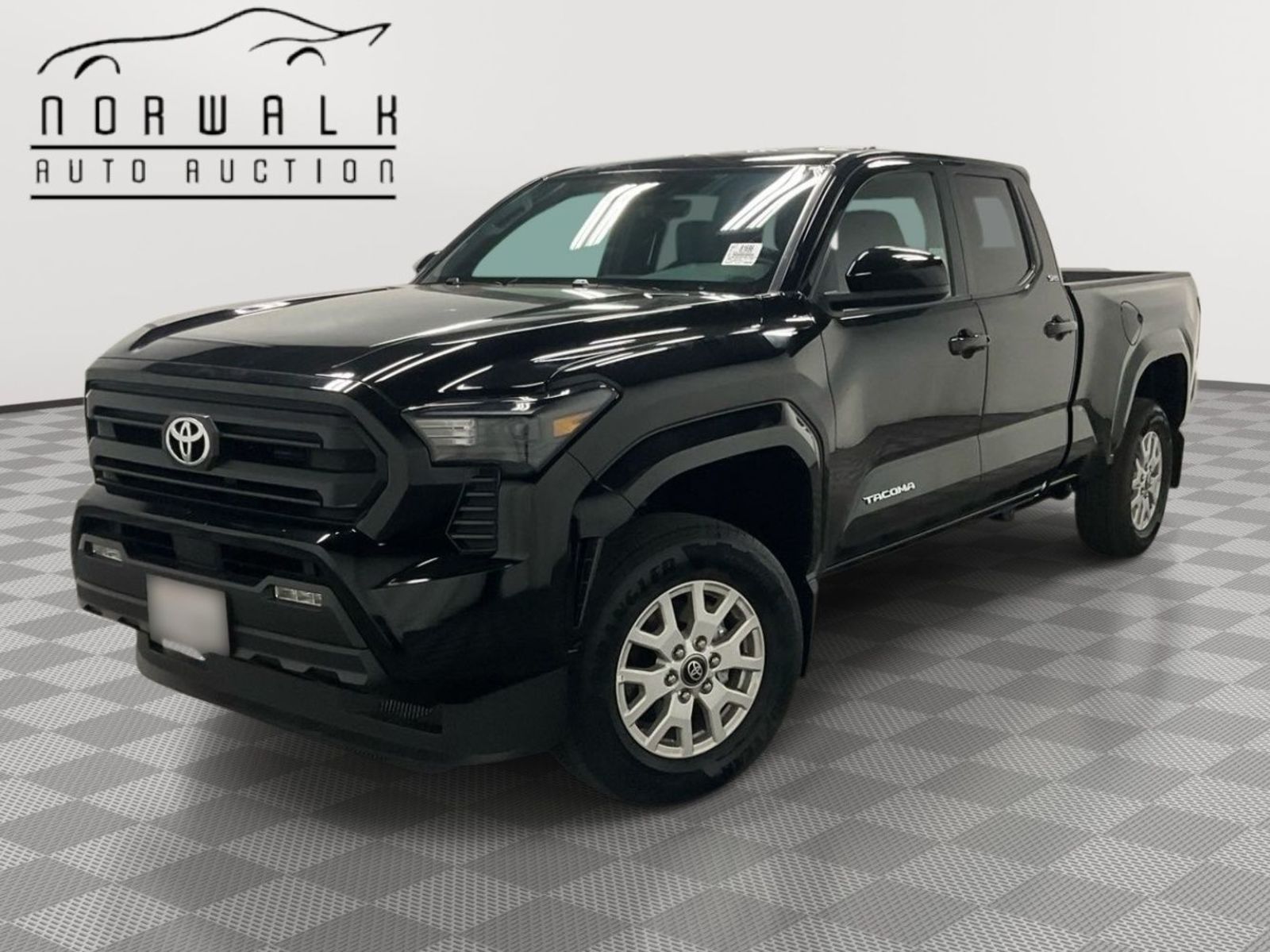 2025 Toyota Tacoma  SR5 AWD
