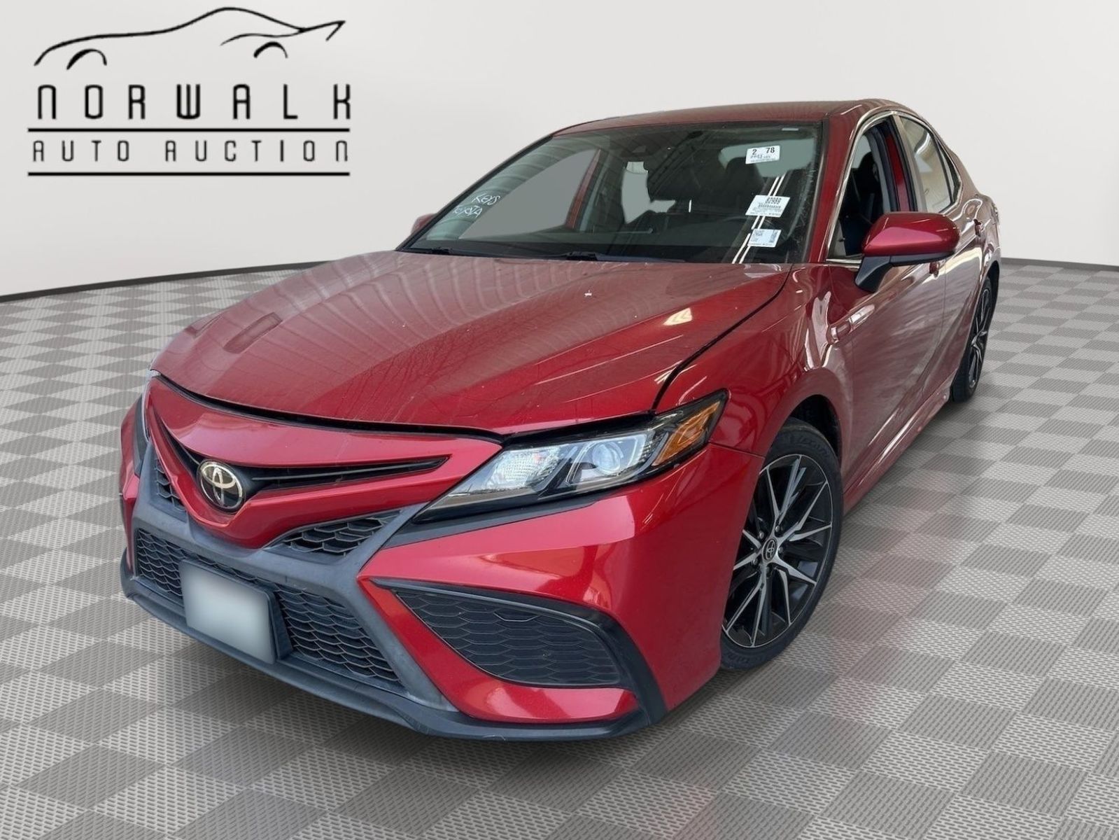 2021 Toyota Camry  SE FWD