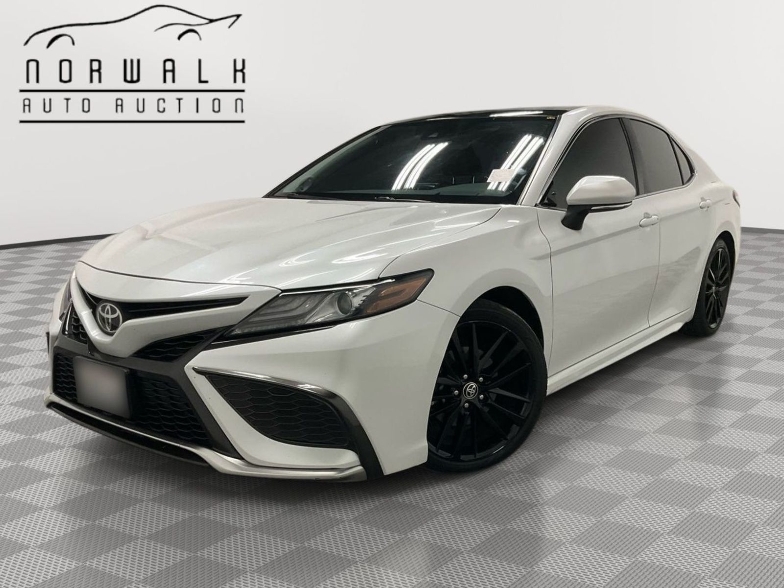 2021 Toyota Camry   FWD