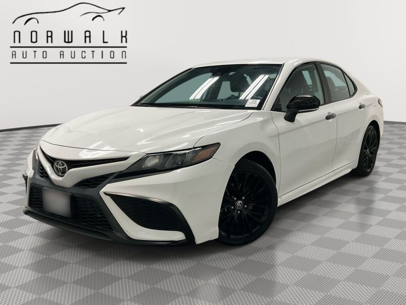 2022 Toyota Camry   FWD