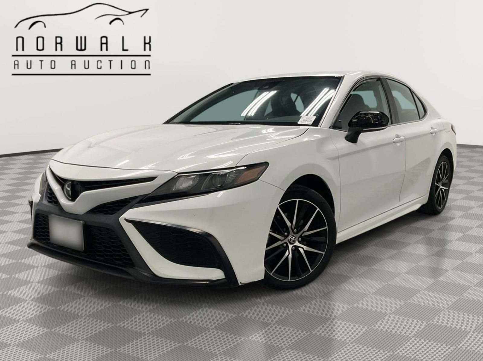 2024 Toyota Camry  SE FWD