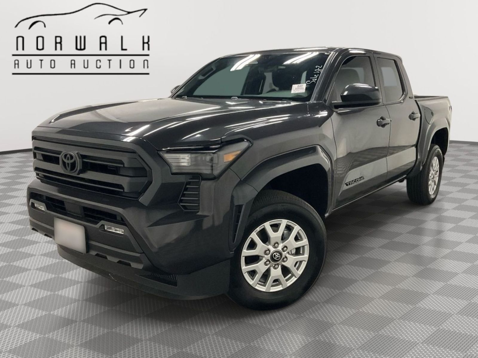 2024 Toyota Tacoma  SR5 AWD