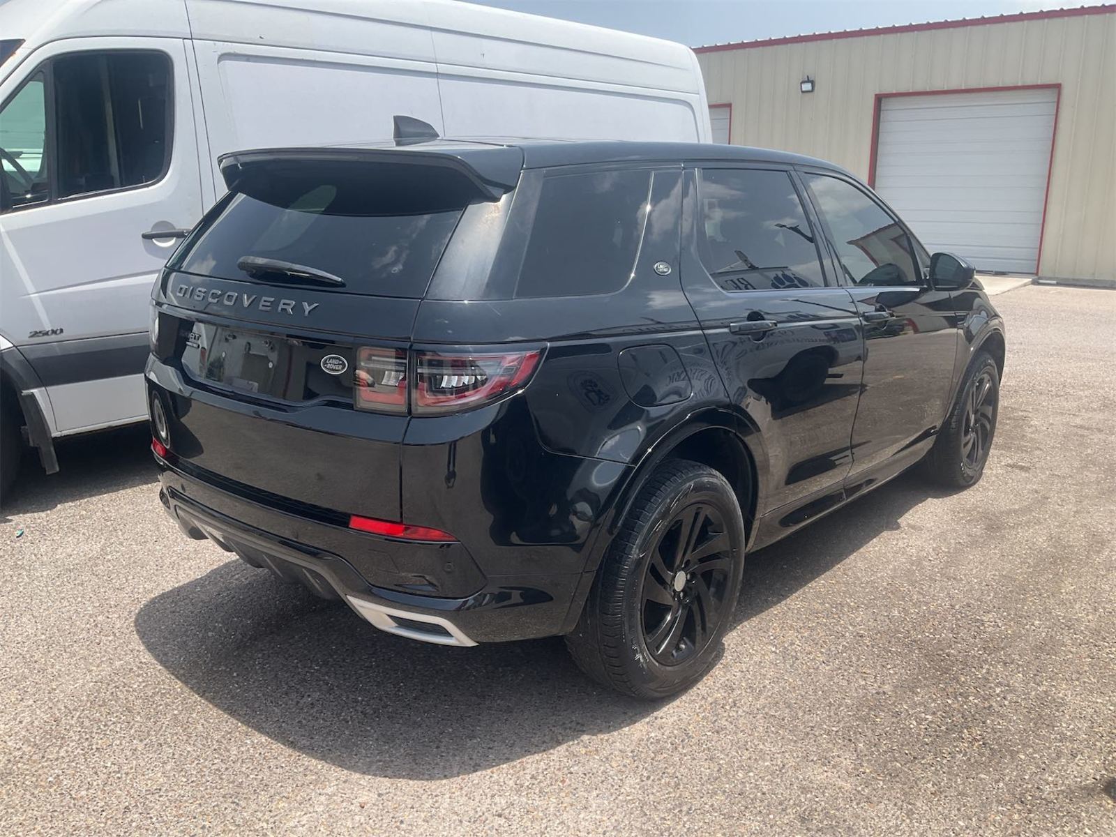 2020 Land Rover Discovery  S R-Dynamic AWD
