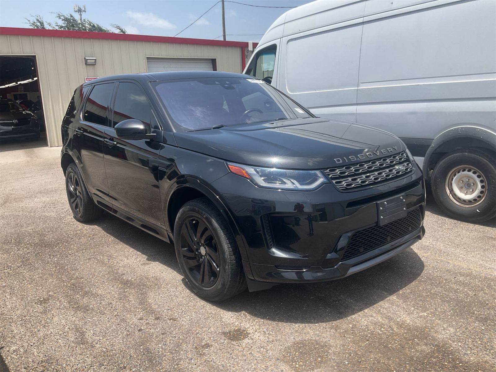 2020 Land Rover Discovery  S R-Dynamic AWD
