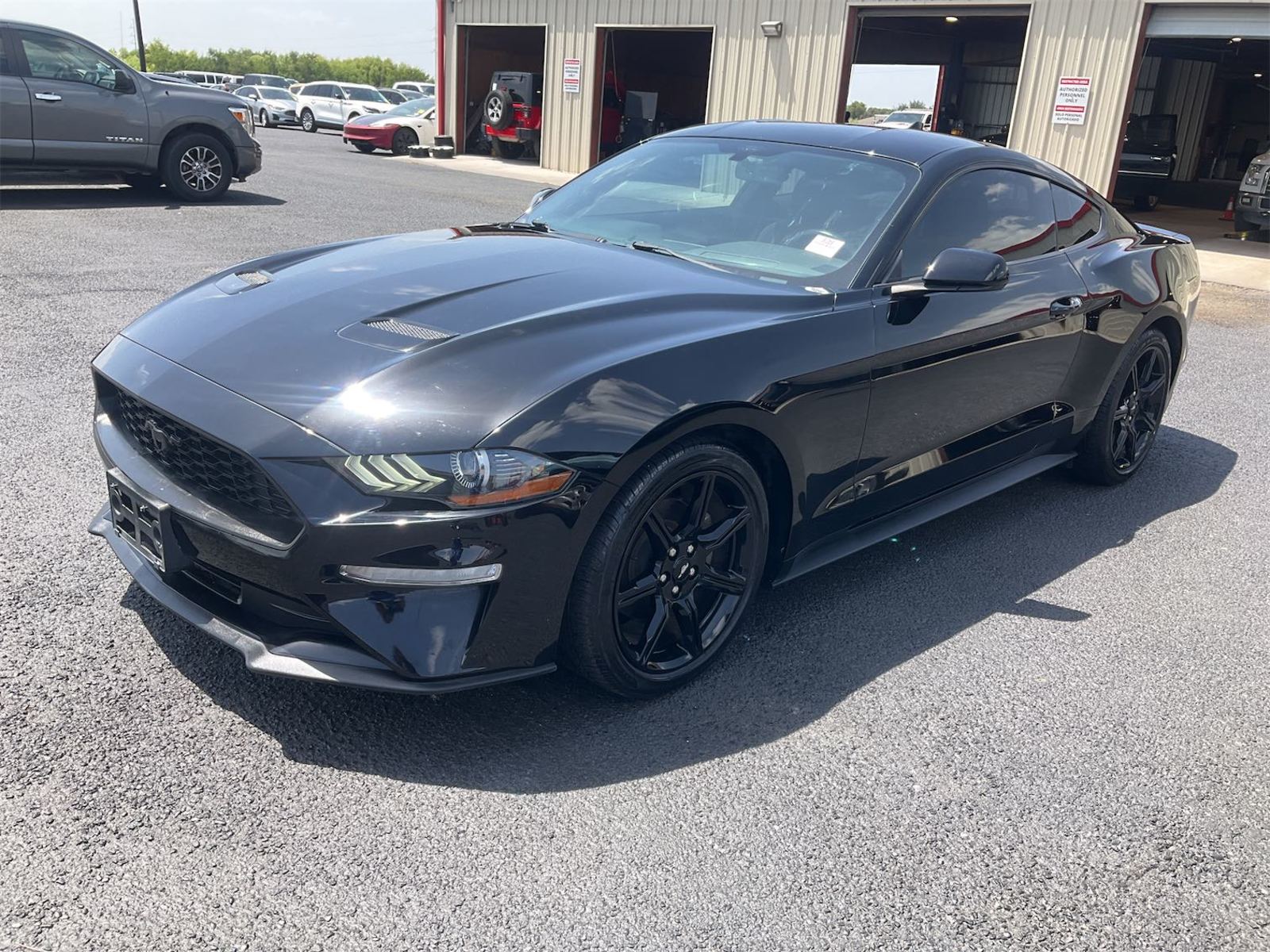 2020 Ford Mustang   RWD