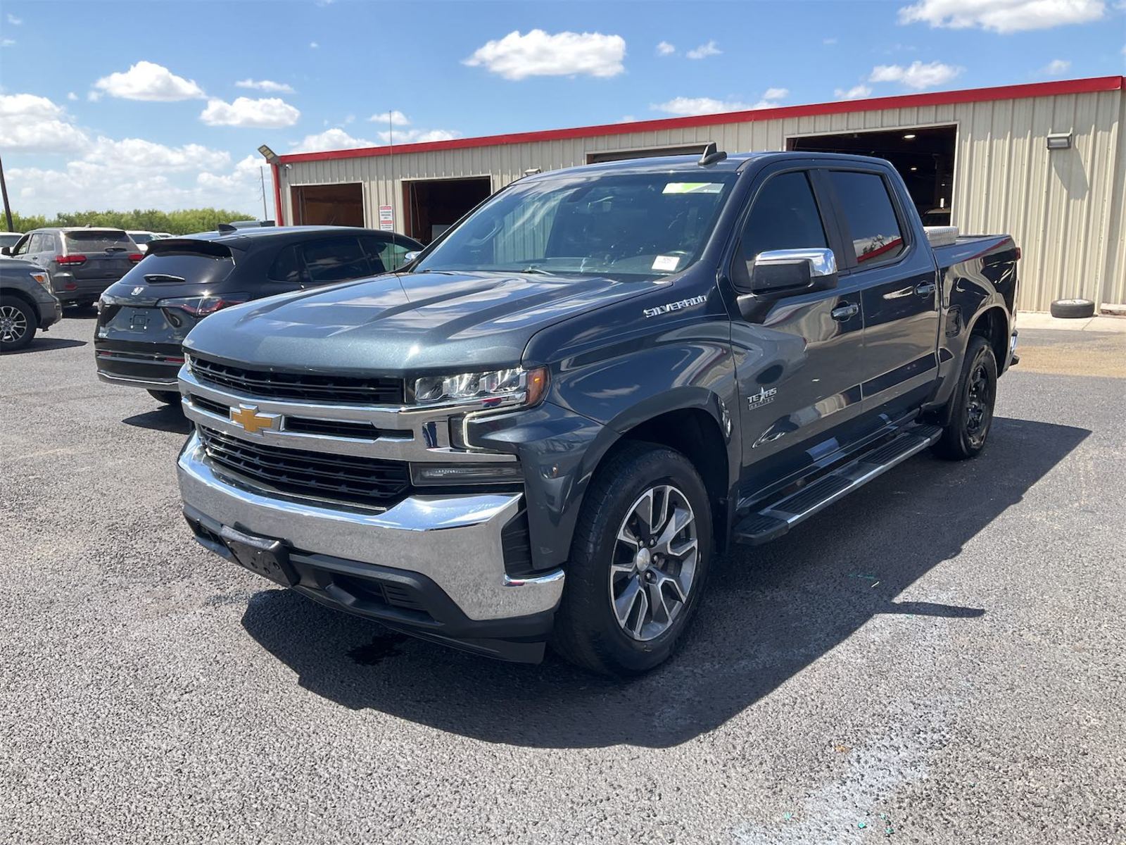 2020 Chevrolet Silverado 1500  LT RWD